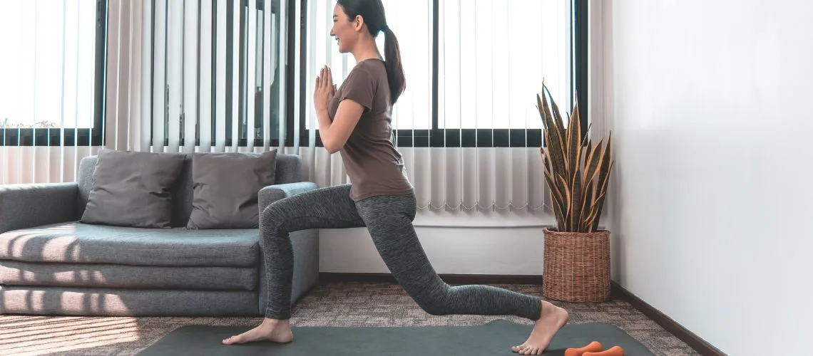 clase de power yoga intenso